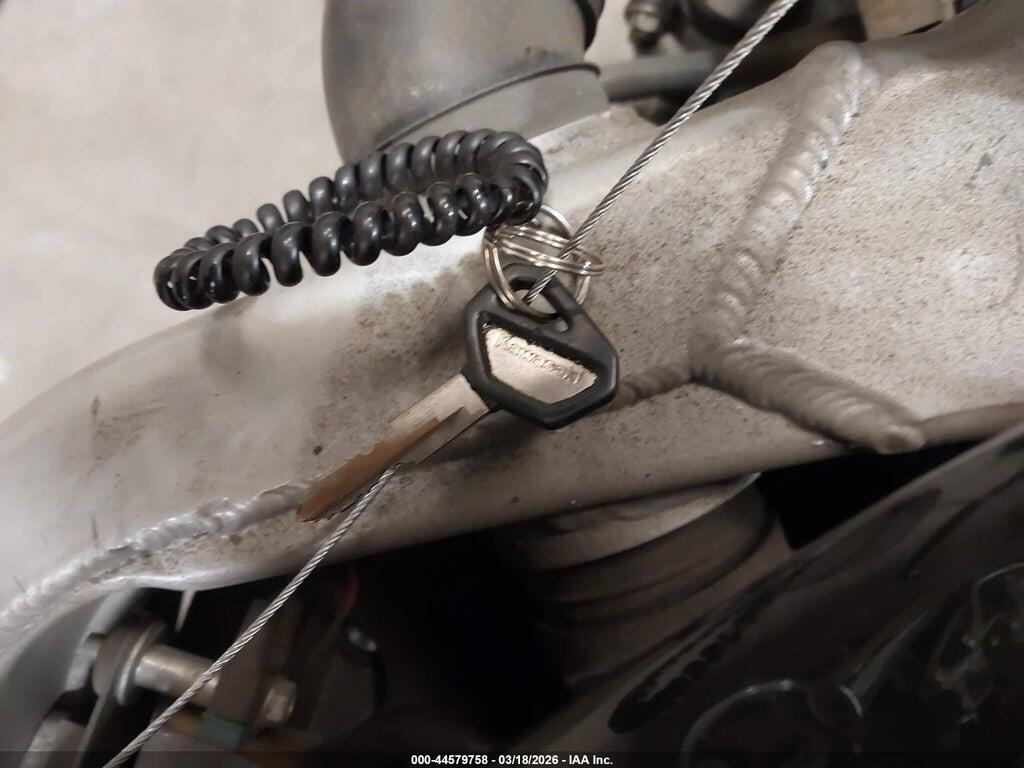 JKAZXBD16RB503111 1994 KAWASAKI ZX1100 photo no. 11