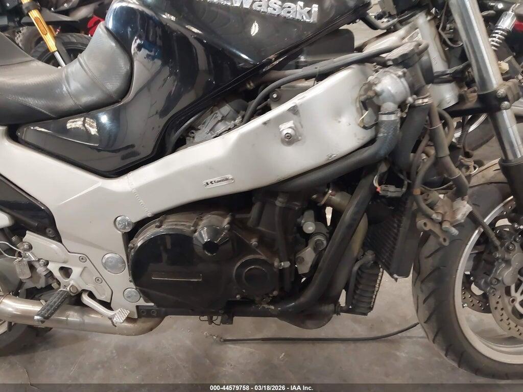 JKAZXBD16RB503111 1994 KAWASAKI ZX1100 photo no. 8