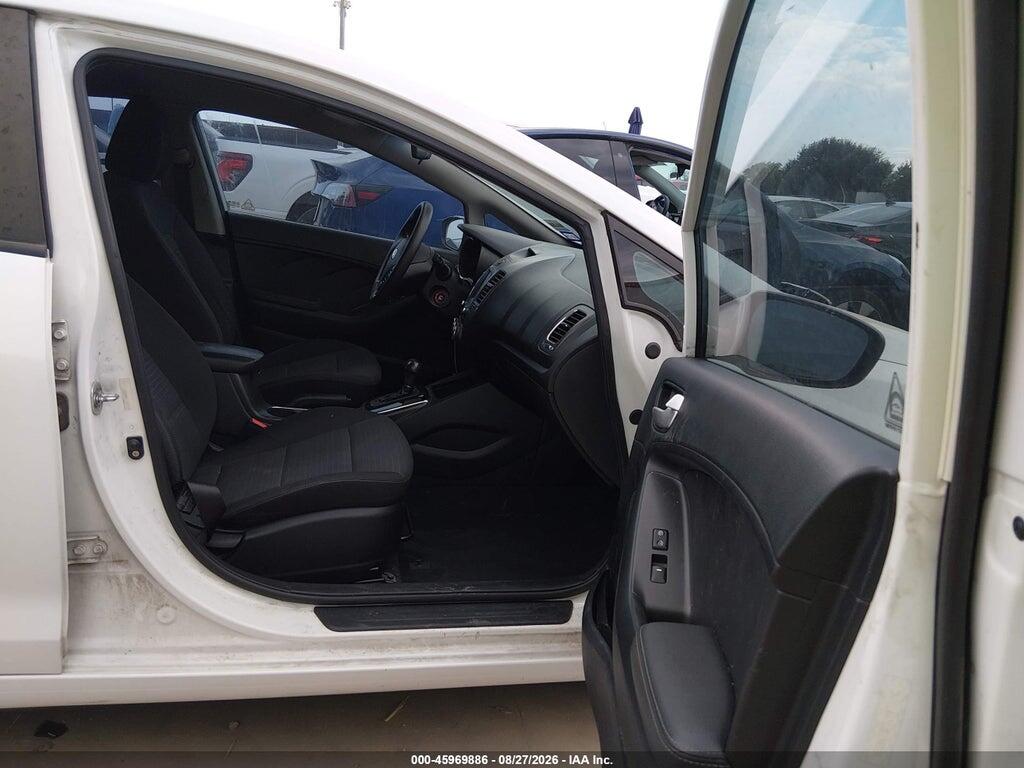 3KPFL4A71JE195359 2018 KIA FORTE photo no. 8