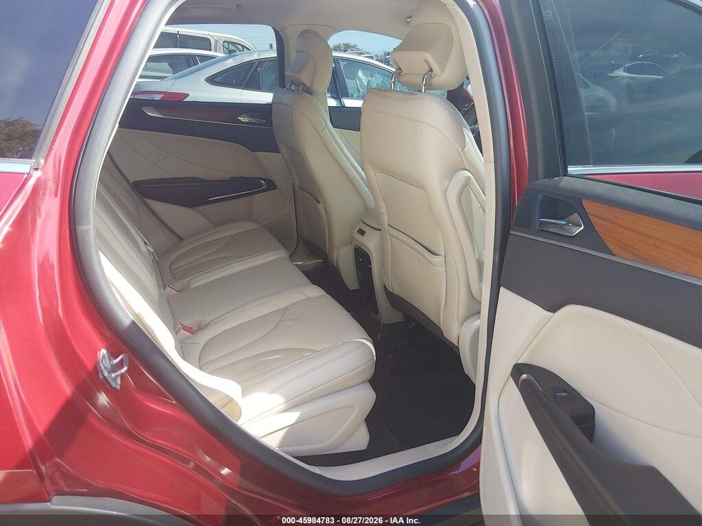 5LMCJ2C95KUL37462 2019 LINCOLN MKC photo no. 8