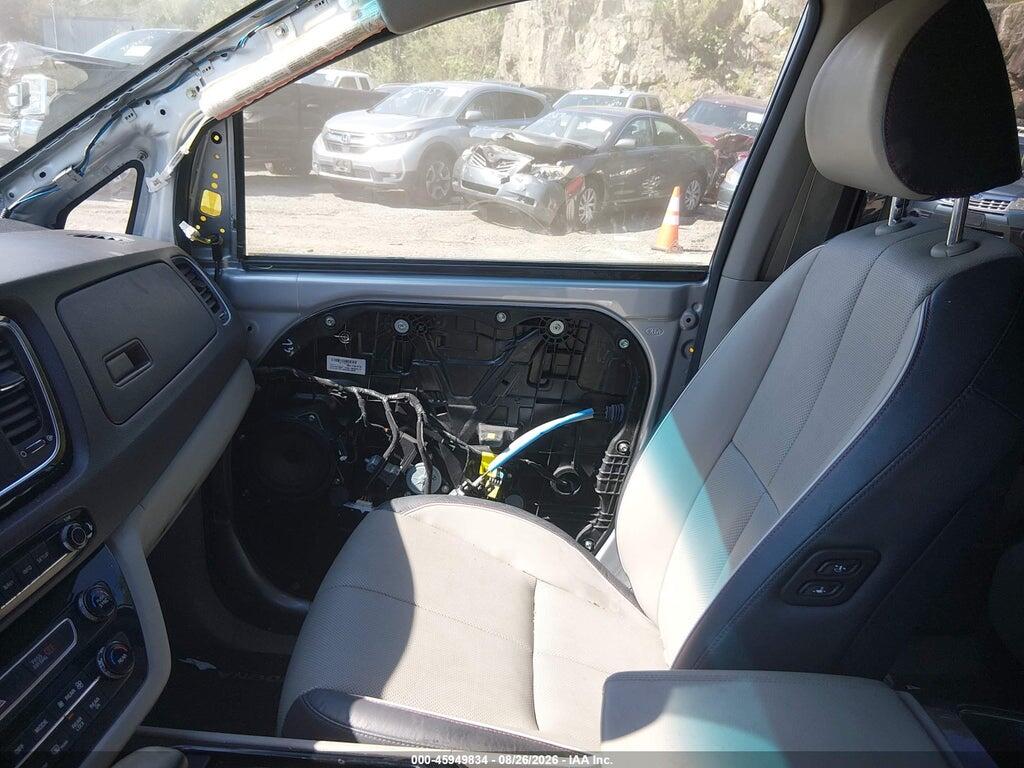 KNDMC5C15J6423391 2018 KIA SEDONA photo no. 5