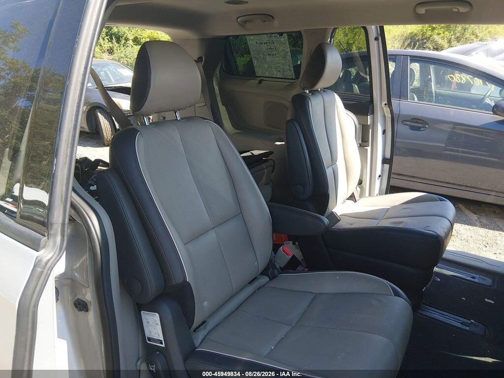 KNDMC5C15J6423391 2018 KIA SEDONA photo no. 8