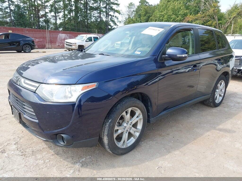 JA4AD3A37EZ013201 2014 MITSUBISHI OUTLANDER photo no. 2