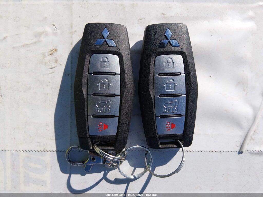 JA4T5VA97PZ033585 2023 MITSUBISHI OUTLANDER PHEV photo no. 11