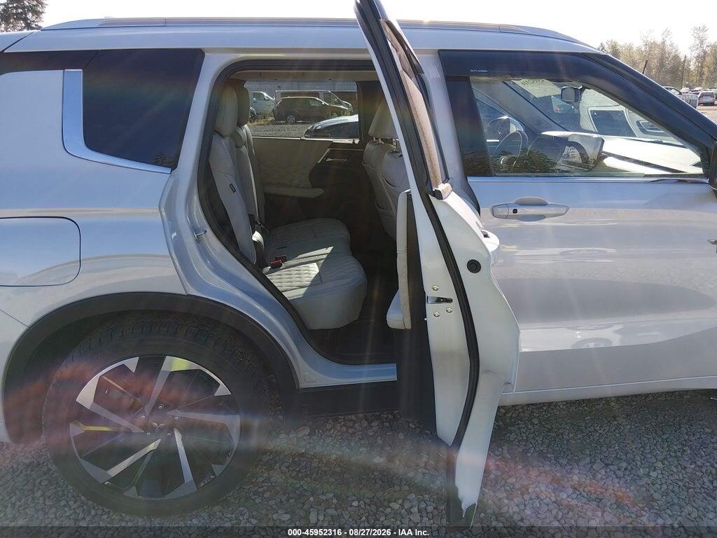 JA4T5VA97PZ033585 2023 MITSUBISHI OUTLANDER PHEV photo no. 8