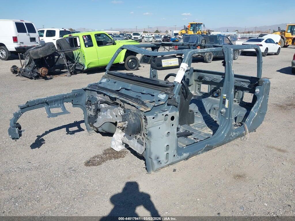 1C6JJTEG2RL126629 2024 JEEP GLADIATOR photo no. 2