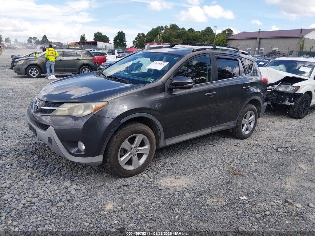 2T3RFREV1DW043245 2013 TOYOTA RAV4 photo no. 2