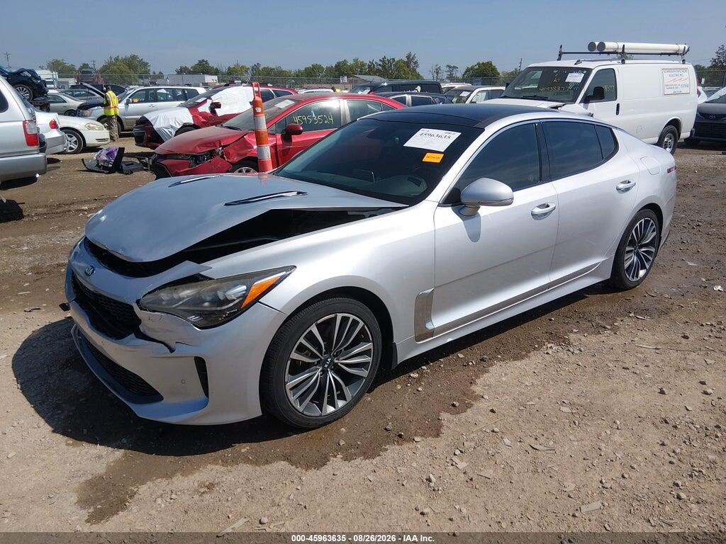 KNAE25LA7J6015317 2018 KIA STINGER photo no. 2