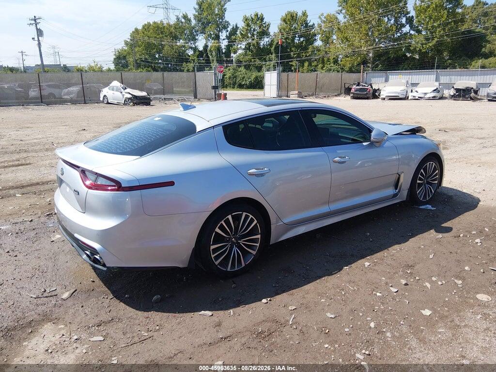 KNAE25LA7J6015317 2018 KIA STINGER photo no. 4