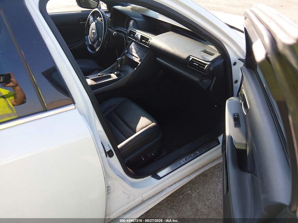 JTHBA1D26J5079135 2018 LEXUS IS 300 photo no. 5