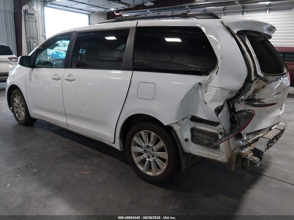5TDJK3DC1DS052194 2013 TOYOTA SIENNA photo no. 3