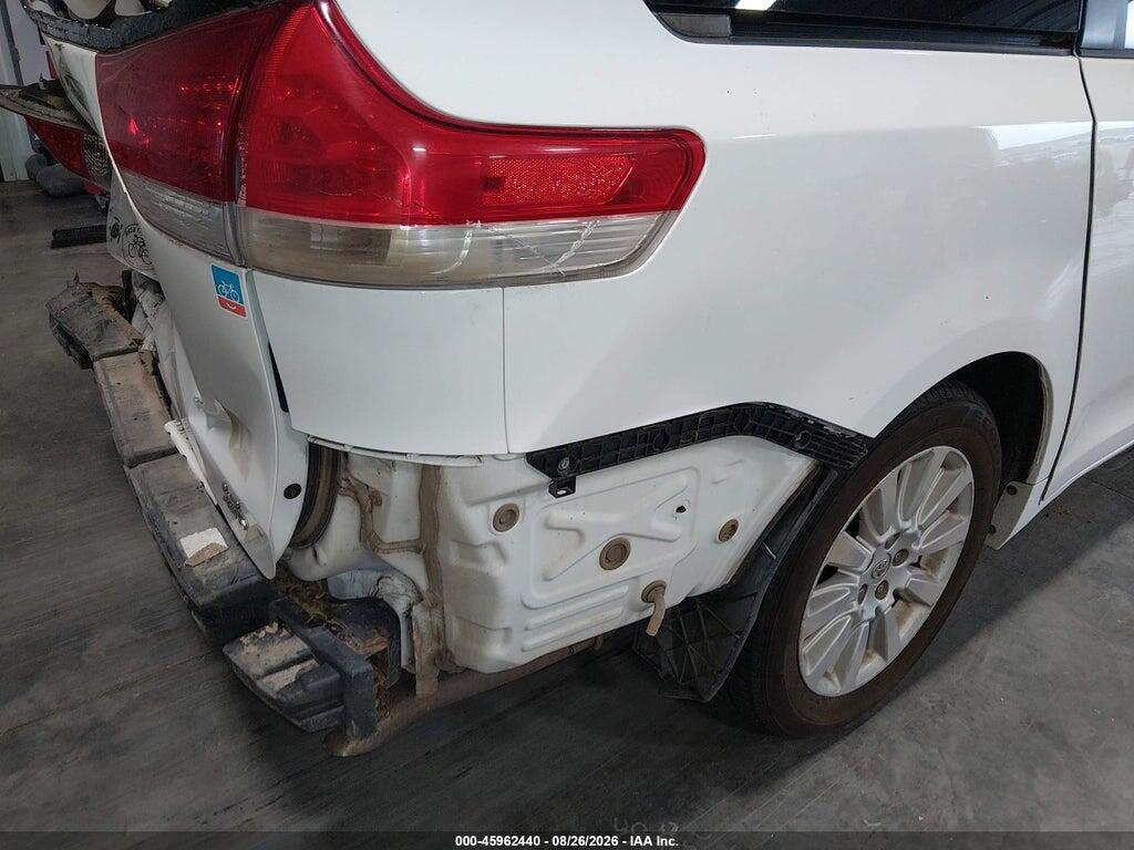 5TDJK3DC1DS052194 2013 TOYOTA SIENNA photo no. 4