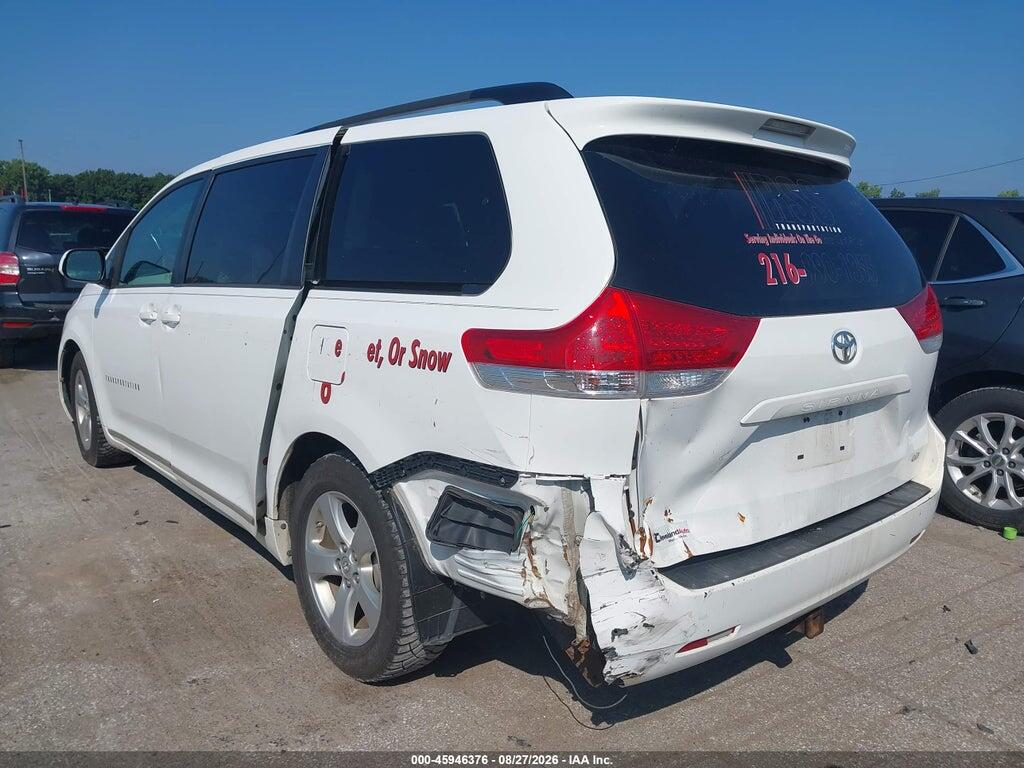 5TDKK3DC9DS321093 2013 TOYOTA SIENNA photo no. 3