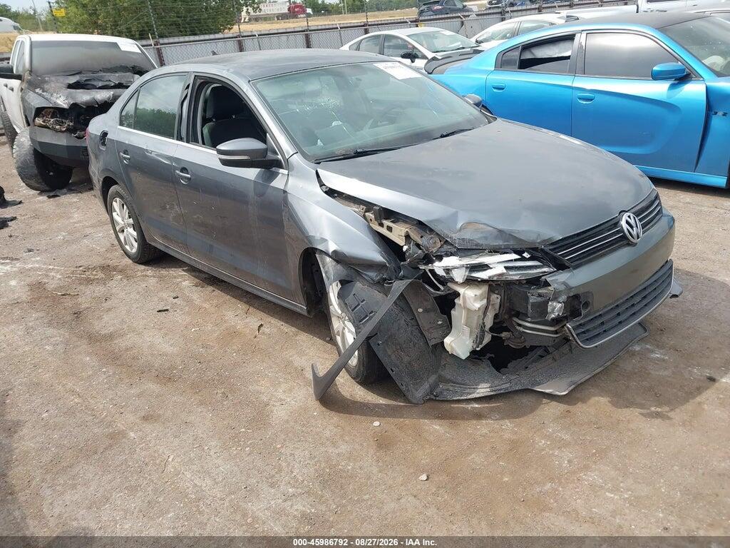 3VWDX7AJ4DM365746 2013 VOLKSWAGEN JETTA photo no. 1