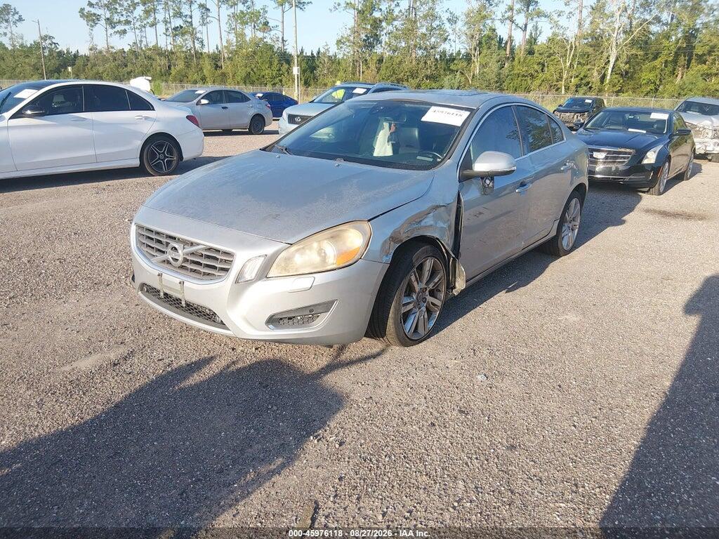 YV1902FH2D2196057 2013 VOLVO S60 photo no. 2