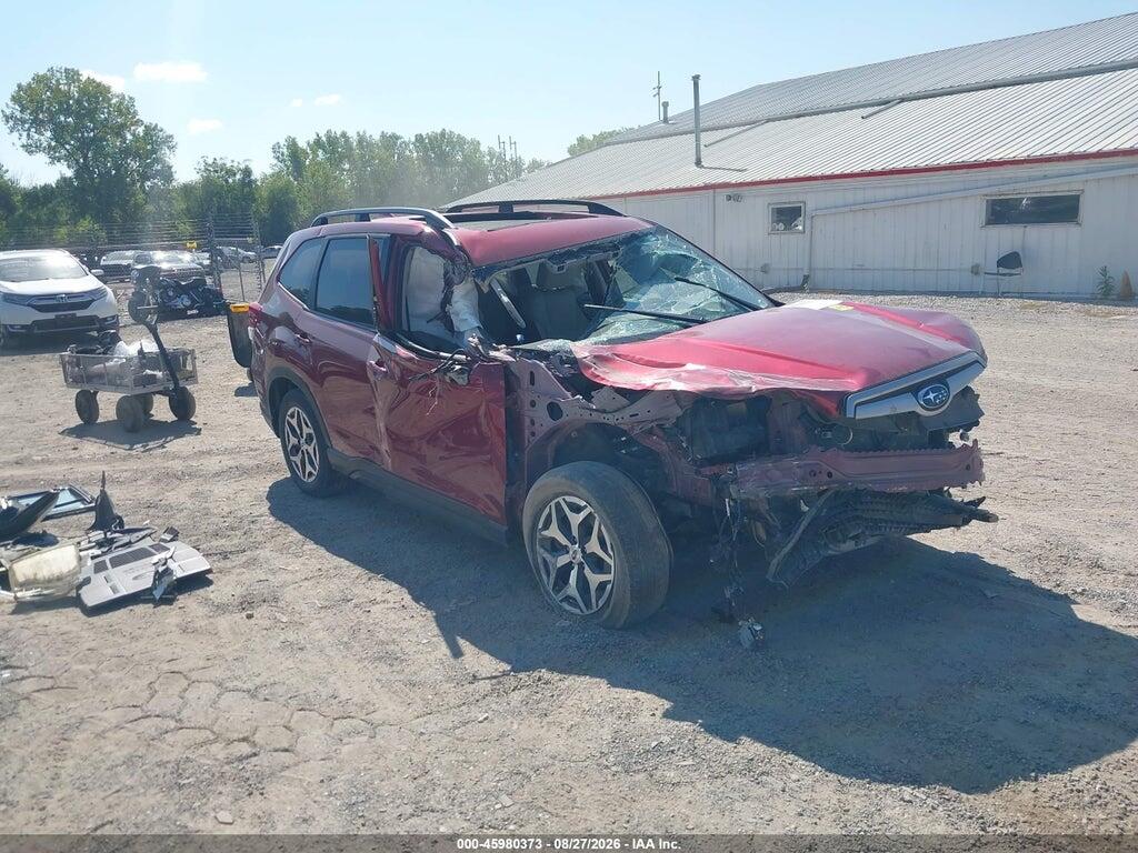2021 SUBARU FORESTER JF2SKAFC5MH561801