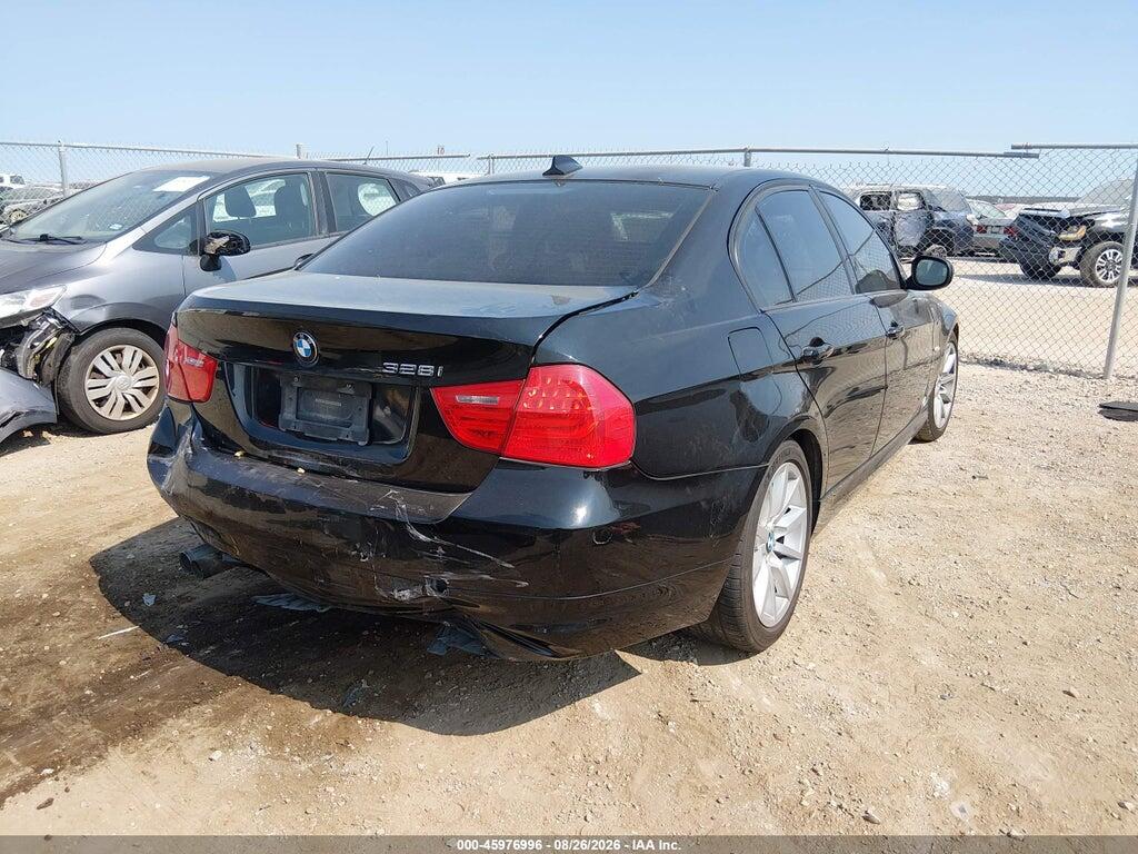 WBAPH7C59BE681253 2011 BMW 328I photo no. 4