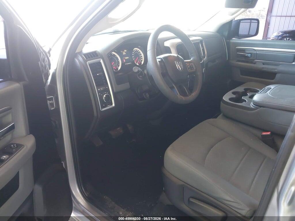 1C6RR6TT2KS722218 2019 RAM 1500 CLASSIC photo no. 9