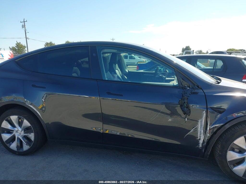 7SAYGDEE2RF068604 2024 TESLA MODEL Y photo no. 12