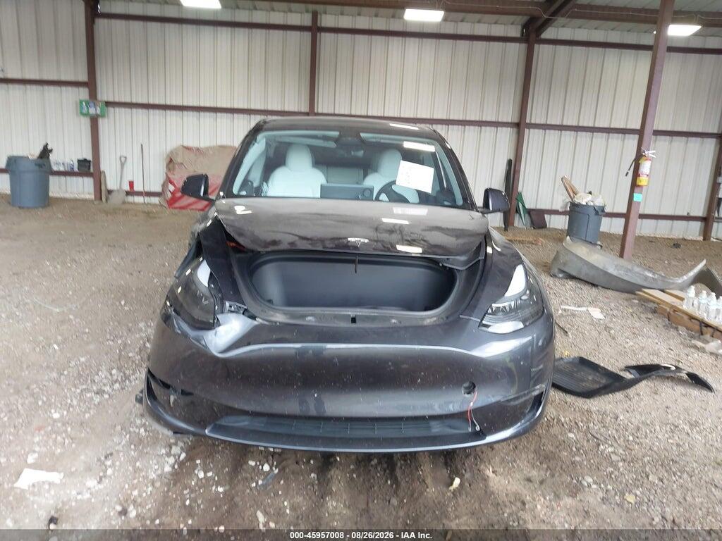 7SAYGDEE8RF208848 2024 TESLA MODEL Y photo no. 11