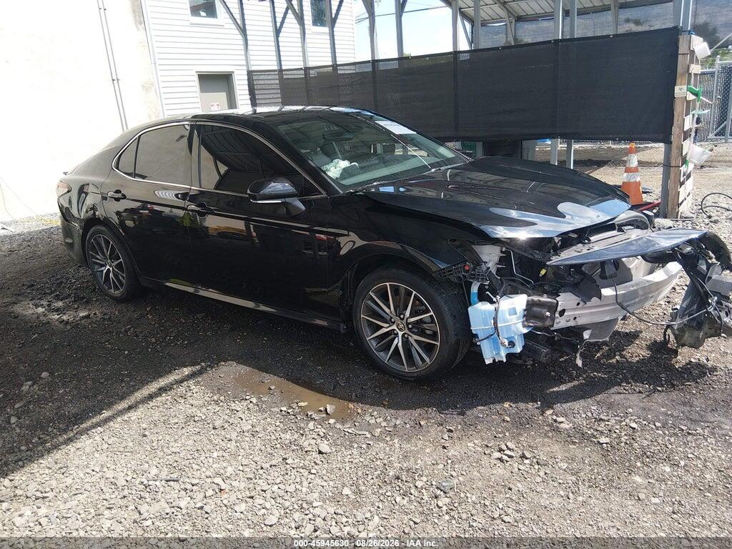 2021 TOYOTA CAMRY 4T1F11AK0MU607393