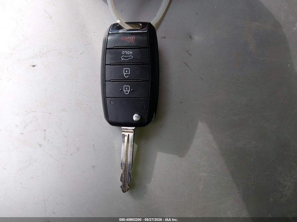 3KPFL4A7XHE123389 2017 KIA FORTE photo no. 11