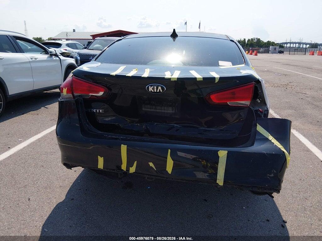 3KPFK4A73HE028322 2017 KIA FORTE photo no. 6