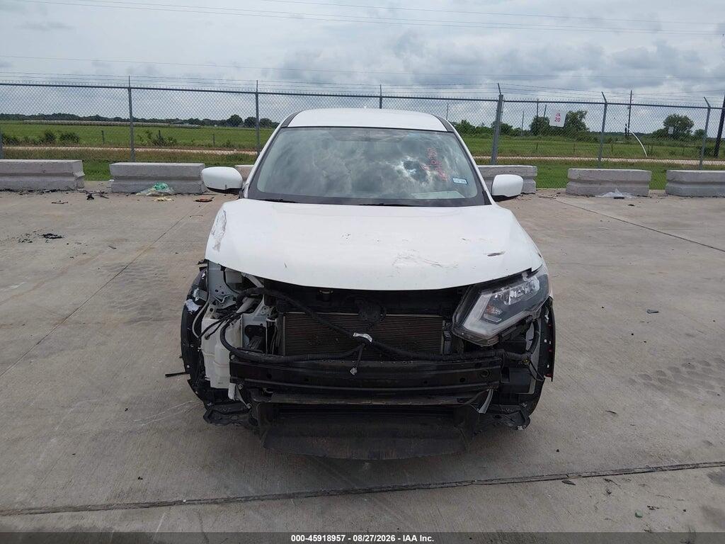 KNMAT2MT9JP549538 2018 NISSAN ROGUE photo no. 12