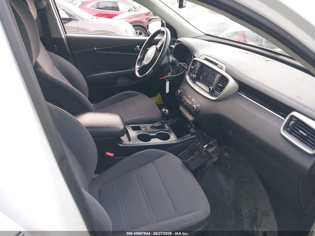 5XYPG4A32HG244670 2017 KIA SORENTO photo no. 5