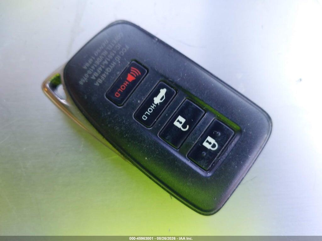 JTHBA1D27H5044338 2017 LEXUS IS 200T photo no. 11