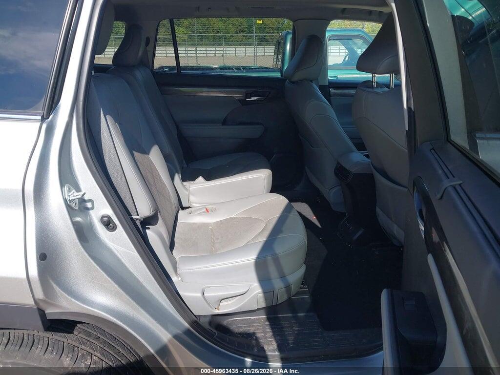 5TDFZRBH3MS110034 2021 TOYOTA HIGHLANDER photo no. 8