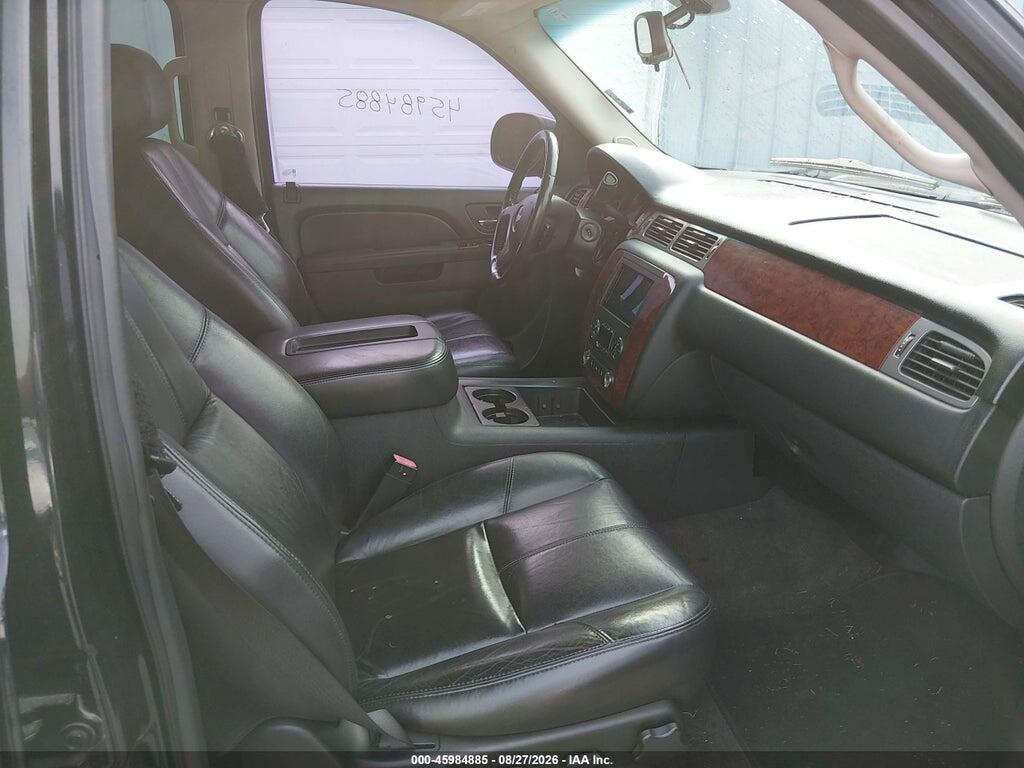 1GNSKBE0XBR134432 2011 CHEVROLET TAHOE photo no. 5