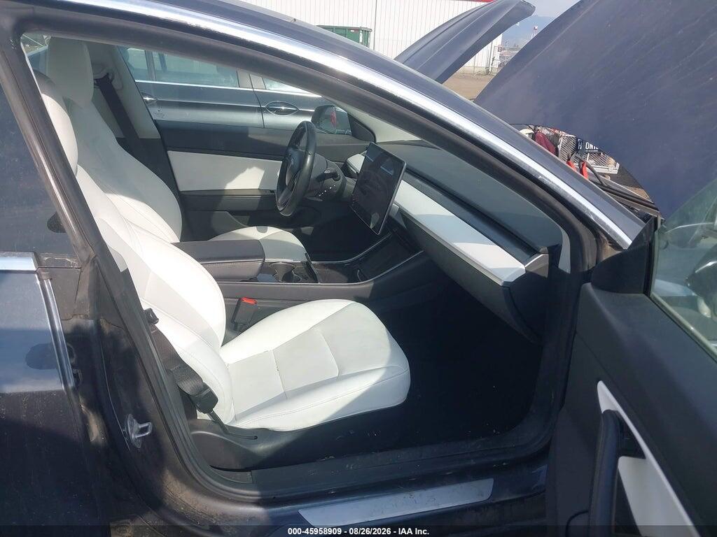 5YJ3E1EB5JF100418 2018 TESLA MODEL 3 photo no. 5