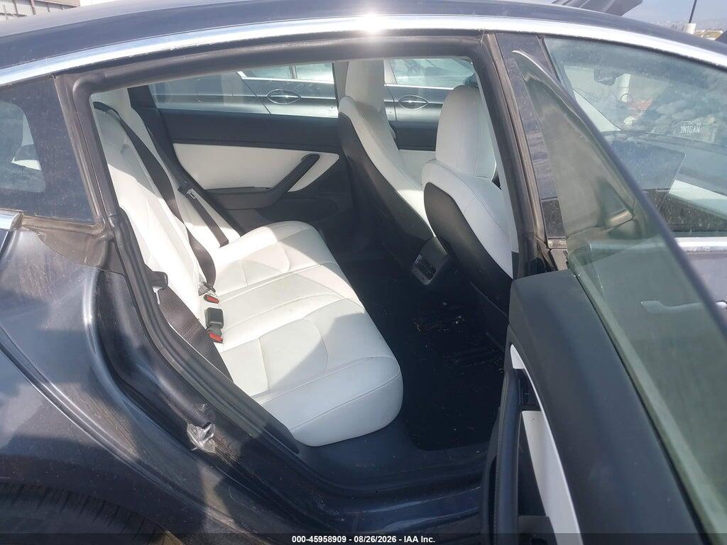 5YJ3E1EB5JF100418 2018 TESLA MODEL 3 photo no. 8