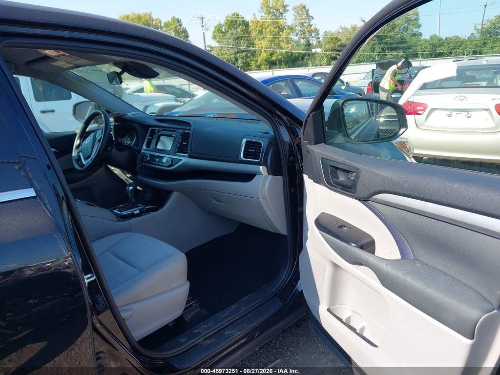 5TDBGRFH5KS068106 2019 TOYOTA HIGHLANDER HYBRID photo no. 5