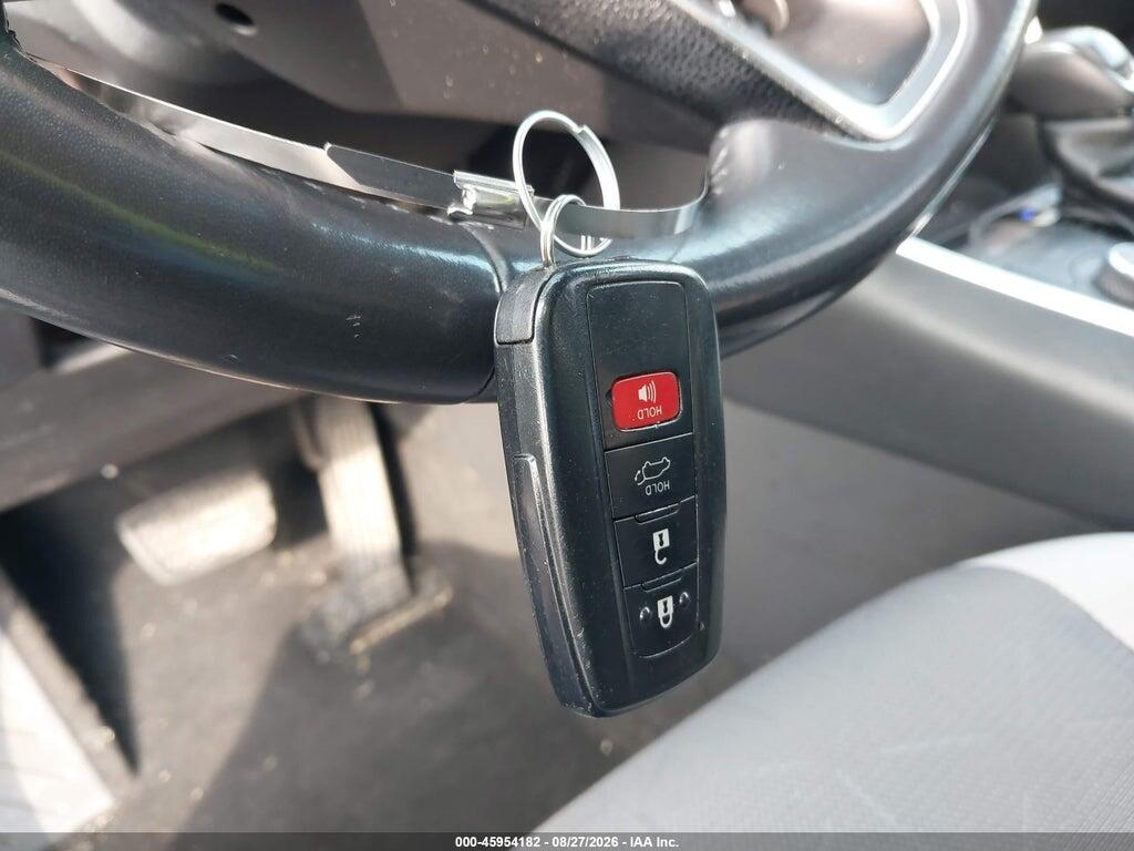 JTMRWRFV2KD024258 2019 TOYOTA RAV4 HYBRID photo no. 11