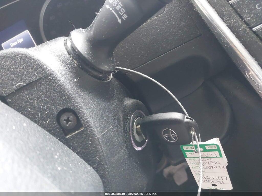 4T1BF1FK8FU927217 2015 TOYOTA CAMRY photo no. 11