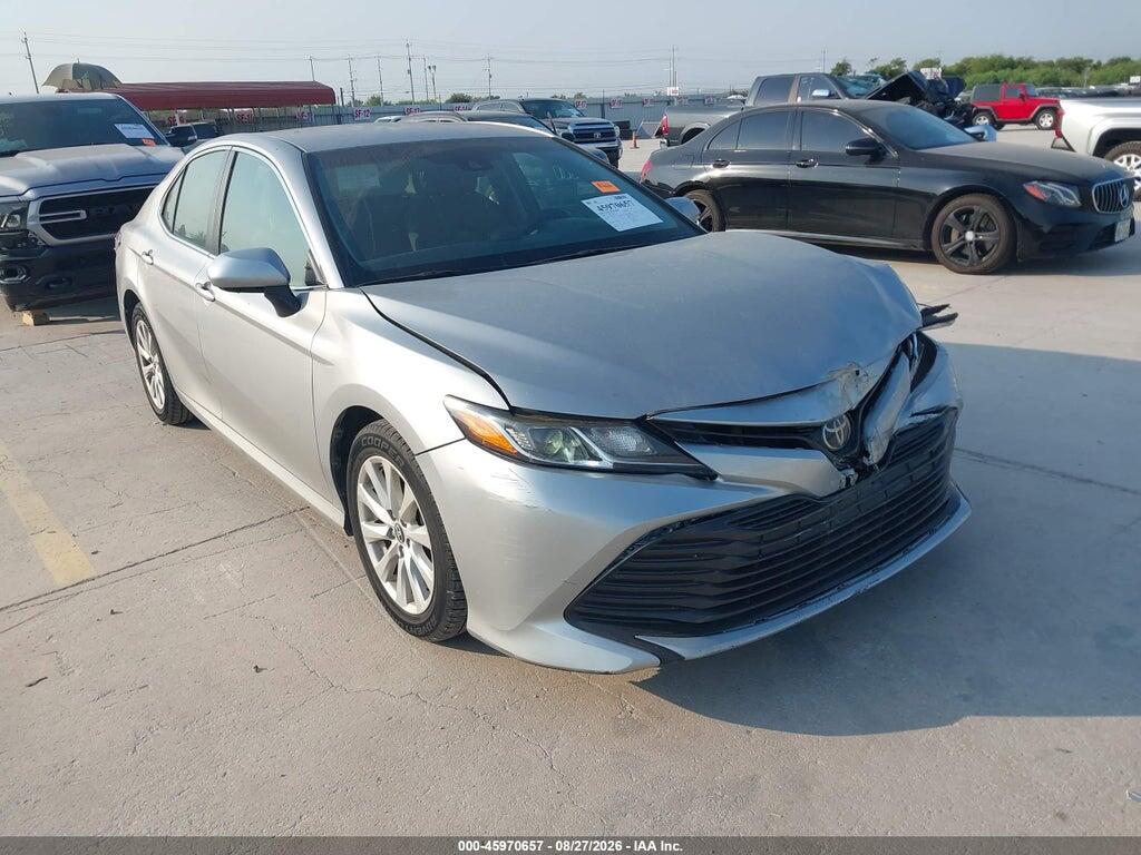 2018 TOYOTA CAMRY 4T1B11HK1JU577434
