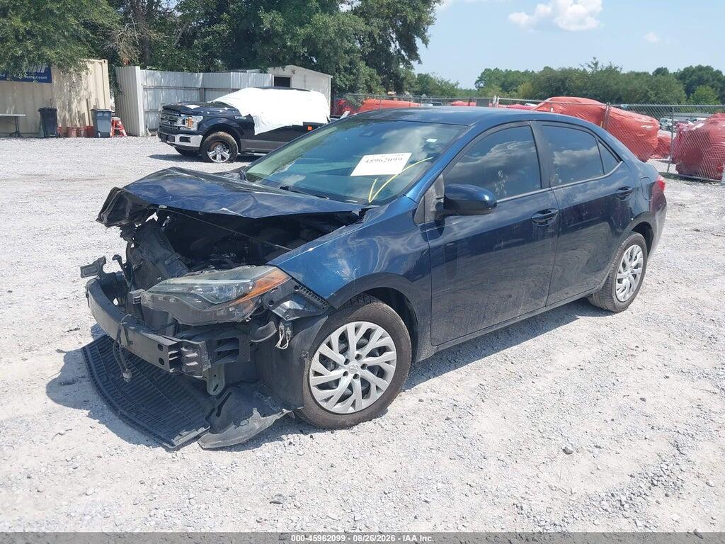 5YFBURHE4JP831557 2018 TOYOTA COROLLA photo no. 2