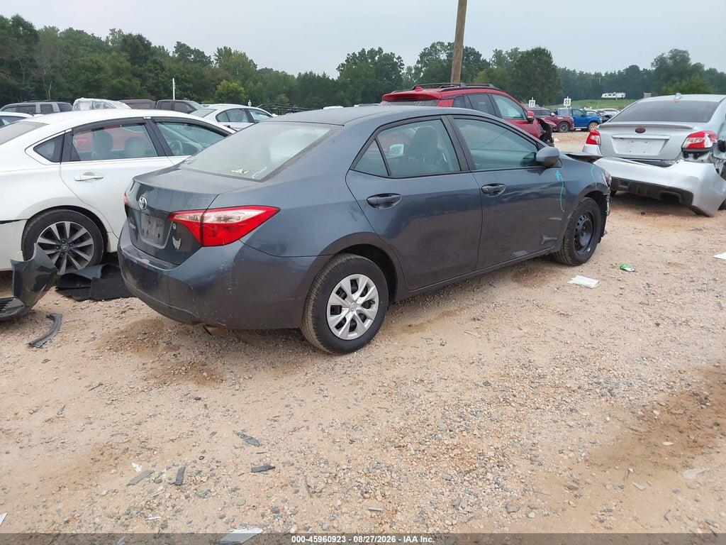 5YFBURHE3JP852271 2018 TOYOTA COROLLA photo no. 4