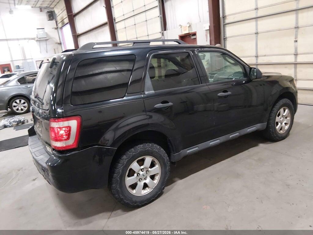 1FMCU9D72BKA82216 2011 FORD ESCAPE photo no. 4
