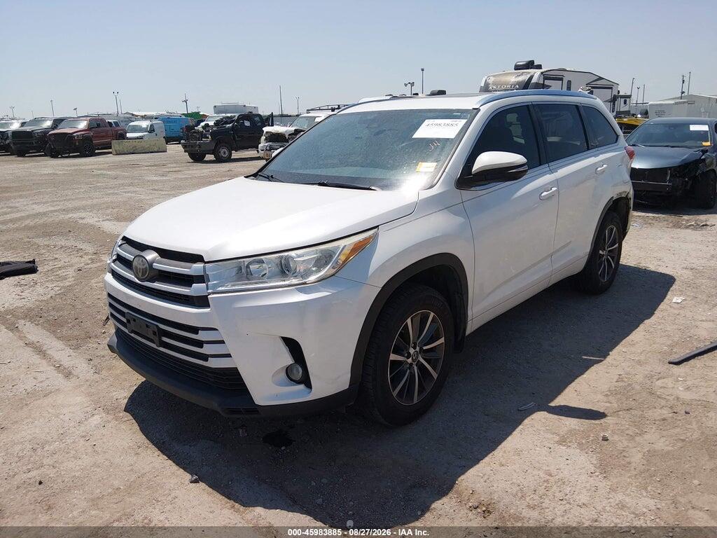 5TDJZRFH1JS490944 2018 TOYOTA HIGHLANDER photo no. 2