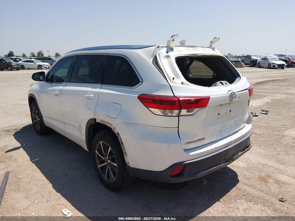 5TDJZRFH1JS490944 2018 TOYOTA HIGHLANDER photo no. 3