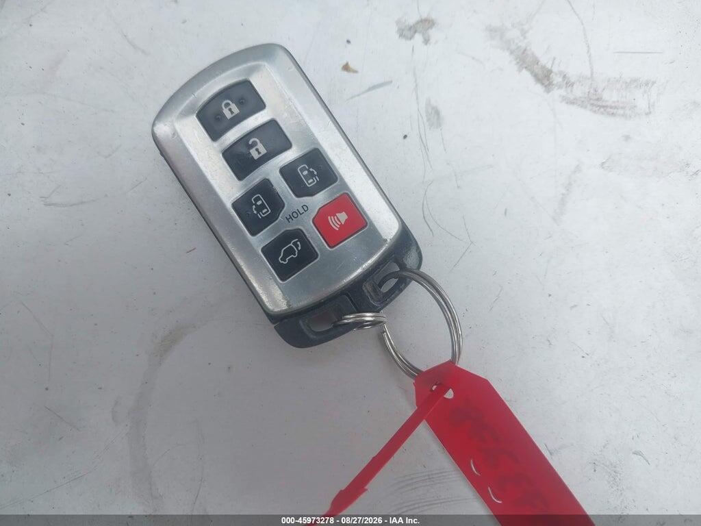 5TDYK3DC0FS598194 2015 TOYOTA SIENNA photo no. 11