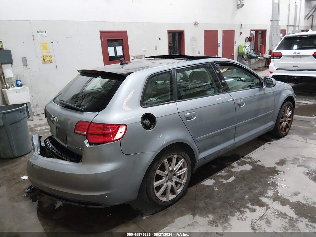 WAUKEAFM7CA101526 2012 AUDI A3 photo no. 4