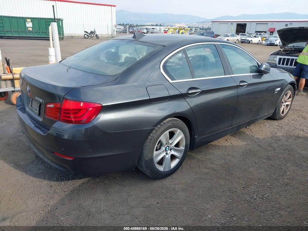 WBAXH5C55CDW09557 2012 BMW 528I photo no. 4