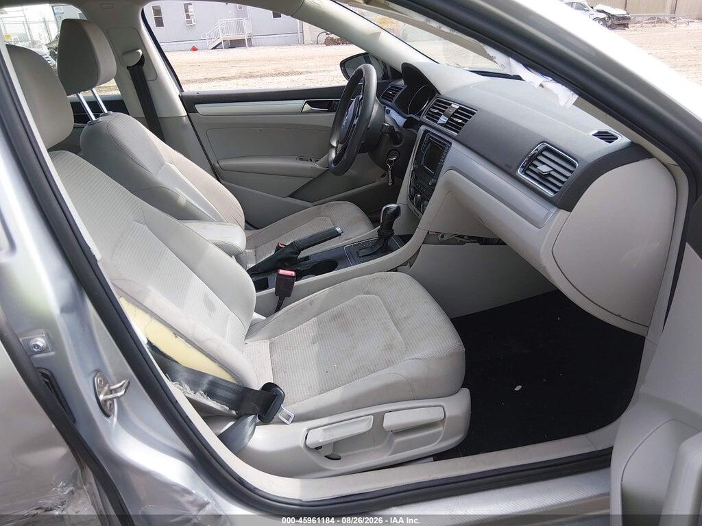 1VWAA7A31JC022041 2018 VOLKSWAGEN PASSAT photo no. 5