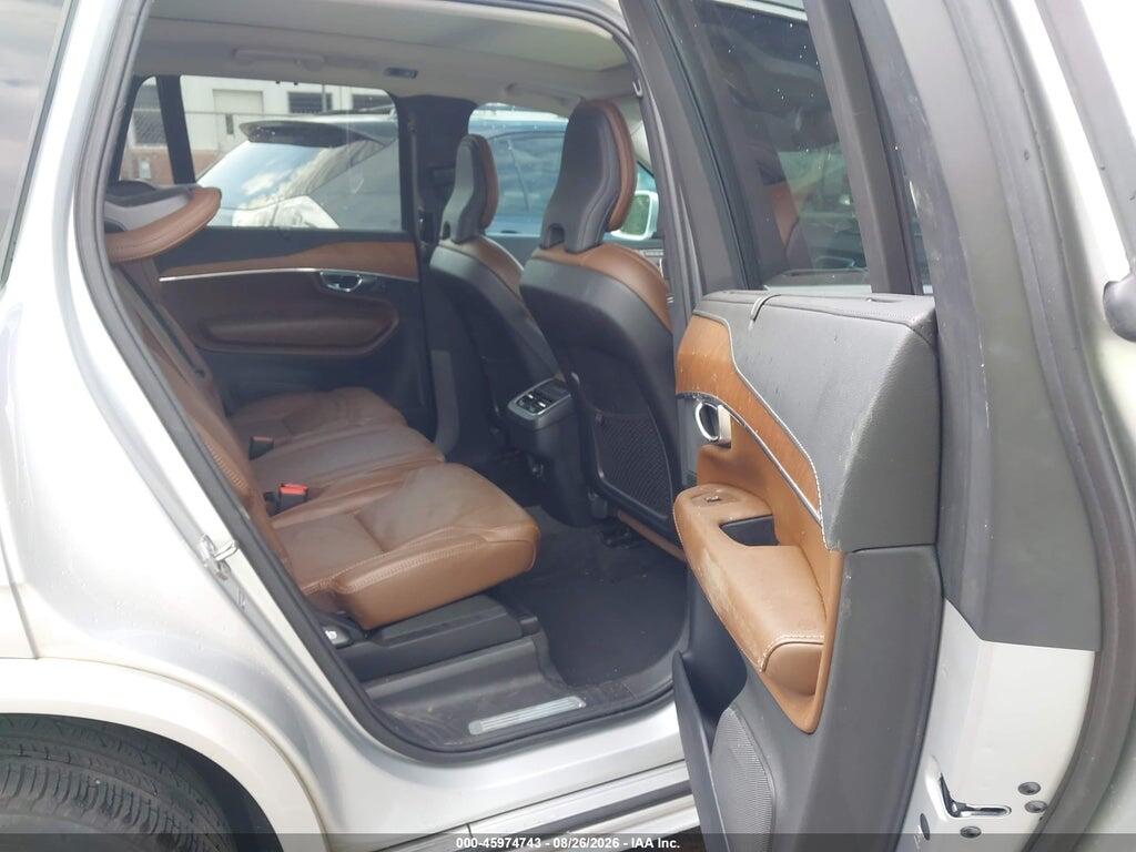 YV4A22PL2K1472754 2019 VOLVO XC90 photo no. 8