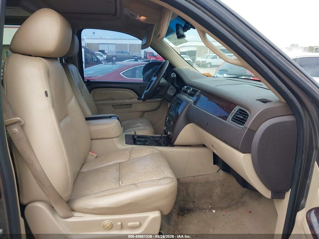 1GKS2MEF7BR360537 2011 GMC YUKON XL 1500 photo no. 5