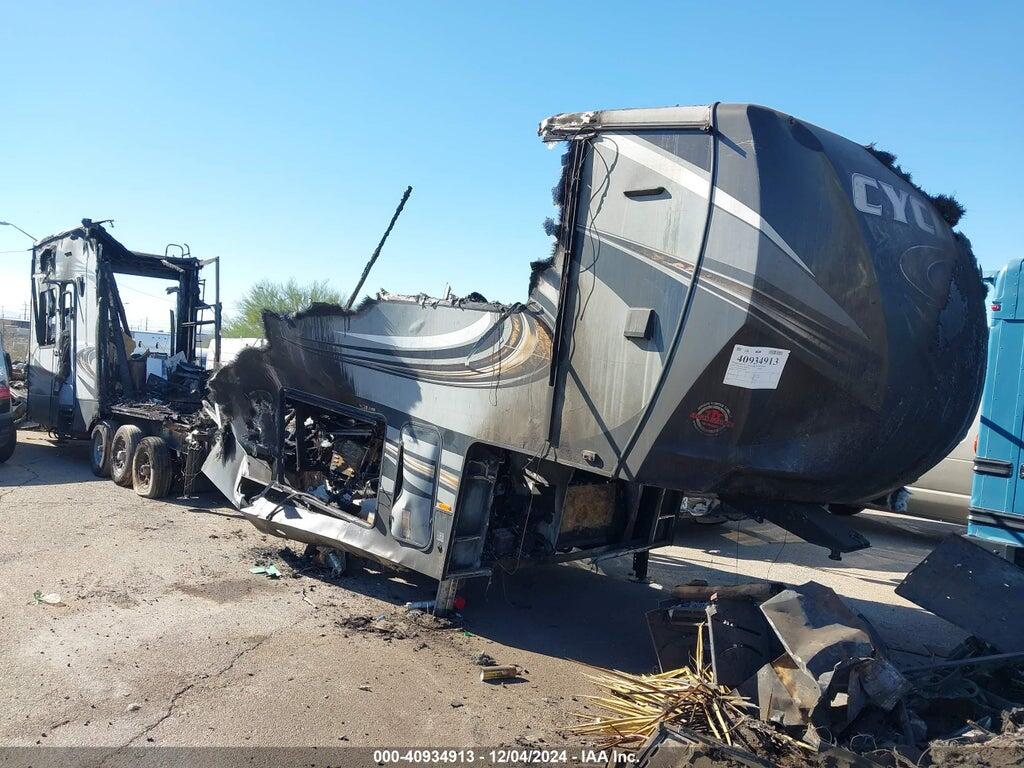 5SFCG4335HE324109 2017 HEARTLAND RV OTHER photo no. 1